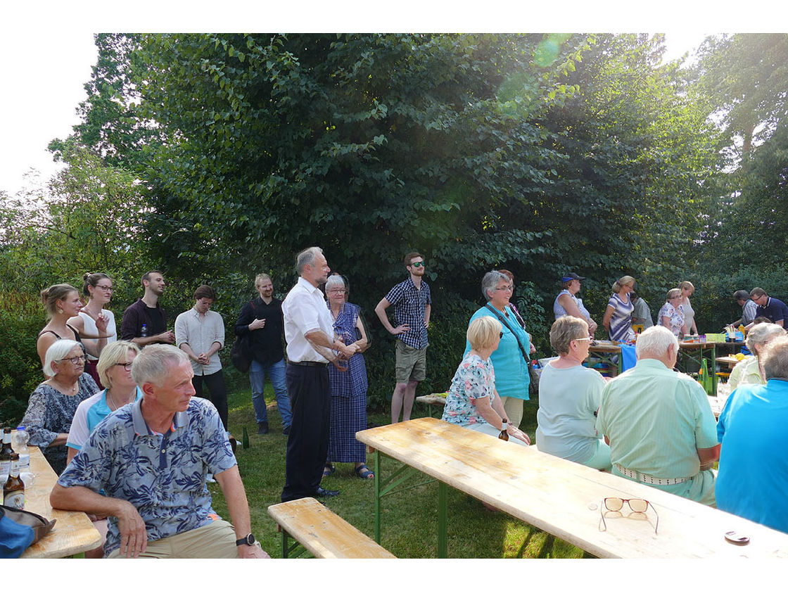 Nachfeier des Mährisch-Neustädter Wachsstockfestes an der Weingartenkapelle (Foto: Karl-Franz Thiede)